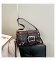 Sac à épaule rétro Y2K marron foncé avec rivets argentés et boucle réglable - Café