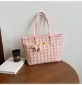Pink tote bag with bear pattern, slender leather straps and a puppy charm accessory - With Pendant / Pink