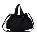 Bolso bandolera de lona negra fruncida con asas, correa ajustable y detalle de aro metálico - Pequeño / Negro