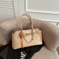 Sac bandoulière beige chic avec chaîne cœur dorée et détail tissé orange - Avec Pendentif / Kaki