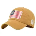 Detalle de gorra vintage caqui con parche de bandera de EE. UU. y textura de algodón lavado - Ajustable / Amarillo