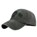 Gros plan sur une casquette vintage en coton délavé avec broderie verte Route 66 - Réglable / Vert Militaire