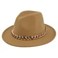 Dettaglio cappello fedora in lana color cammello con catena d'oro e tesa larga - M(56-58cm) / Cachi