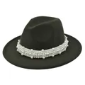 Détail des décorations de perles sur le ruban d'un chapeau fedora en laine vert foncé - M (56-58cm) / Vert Militaire