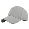 Gros plan détaillé de la casquette grise en coton avec coutures et œillets de ventilation - Gris