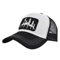 Detail der Trucker-Mütze mit atmungsaktivem Mesh und besticktem Kiefernholz-Patch - 54-59cm (Einstellbar) / Schwarz und Weiß