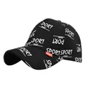 Berretto sportivo nero con stampa bianca SPORT all-over ed etichetta rossa laterale - 54-59CM / Nero
