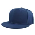Dettaglio del cappellino baseball blu scuro a tesa piatta con tessuto in twill e bottone - Blu navy