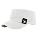 Dettaglio del berretto militare off-white con toppa a stella e tesa cucita - Regolabile / Bianco