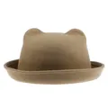 Dettaglio della texture del cappello in feltro kaki con orecchie animali 3D - Bambini / Cachi