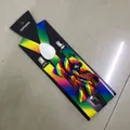 Conjunto de tirantes y pajarita arcoíris con clips metálicos en cartón - Colorido