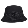 Detail eines schwarzen Woll-Glockenhuts mit handgefertigter Blume und gepunktetem Netzkleid - M (56-58cm) / Schwarz