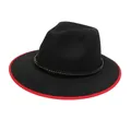 Dettaglio cappello fedora nero con bordo rosso a contrasto e fascia in pelle borchiata - M (56-58cm) / Stile Rivetto Testa di Bue (2HAT081) / Nero
