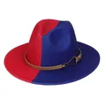 Détail d'un chapeau en laine bicolore rouge et bleu avec bande en cuir marron et boucle - M (56-58cm) / Style Boucle Fer à Cheval / Rouge & Bleu