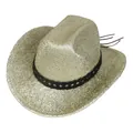 Gros plan d'un chapeau de cowboy doré à paillettes avec bordure tressée noire et cordon - Style à Sommet Plat (Haut à un Mot-G Champagne)