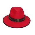Cappello fedora in lana rossa con fascia in pelle nera e fibbia testa di toro - M (56-58cm) / Stile Concho Ferro di Cavallo (2HAT083) / Rosso