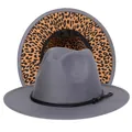 Dettaglio del cappello fedora grigio con corda nera e stampa leopardata interna alla tesa - Taglia unica(56-58cm) / Grigio (234-A)
