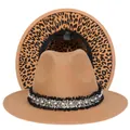 Dettaglio cappello fedora color cammello con fascia di perle e fodera interna leopardata - Taglia unica(56-58cm) / Cachi (238-F)