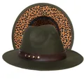 Dettaglio cappello fedora oliva con falda leopardata e fascia in pelle con borchie - Taglia unica(56-58cm) / Verde Militare (239-C)