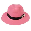 Détail macro du chapeau Panama rose avec perles décoratives, fleurs blanches et ruban clouté - 56-58cm / Bande de décoration de perles artificielles et de fleurs / 343-A Rose