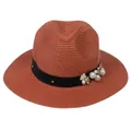Détail d'un chapeau Panama rouge brique orné d'un ruban à fleurs blanches et de perles - 56-58cm / Décoration de Ruban Perles et Fleurs / Couleur caramel