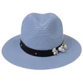 Détail de la texture du chapeau Panama bleu clair avec perles et ruban à fleurs - 56-58cm / Décoration de Ruban Perles et Fleurs / Bleu ciel