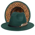 Cappello fedora in lana verde scuro con tesa leopardata e fibbia a piuma dorata - Taglia unica(56-58cm) / Verde Scuro (241-B)