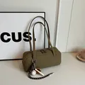 Retro moosgrüne baguette Schultertasche aus Wildlederimitat mit Baseball-Anhänger - Ohne Anhänger / Khaki