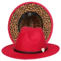 Cappello fedora rosso con tesa leopardata e decorazione con ciondolo a cuore - Taglia unica(56-58cm) / Rosso (236-G)