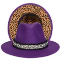 Cappello fedora viola con tesa leopardata e decorazione con perle bianche - Taglia unica(56-58cm) / Viola (238-L)