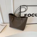 Herbst winter einfarbige minimalistische geflochtene Leder Tote Tasche Schultertasche - Kaffeebraun