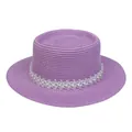 Eleganter lila Strohhut im Boater-Stil mit weißer Spitze und Perlenbesatz - Einheitsgröße(56-58cm) / Perlen-Spitzenband (314B-Lila)