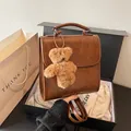 Zaino retrò in pelle marrone con ciondolo a forma di orsetto e confezione regalo - Con Ciondolo / Marrone Giallastro