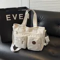 Vielseitige weiße Tasche mit großem Fassungsvermögen aus Nylon und Vordertaschen - Einheitsgröße / Gebrochenes Weiß