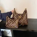 Ensemble de sacs besaces matelassés chocolat brillant avec chaîne dorée chic - Petit / Marron