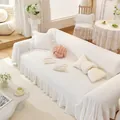 Funda de sofá blanca con elegantes bordes de volantes y tejido de algodón de calidad - 180x260cm / Blanco
