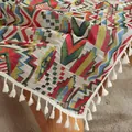 Detail van het bohemien jacquard tafelkleed met geometrische patronen en witte franjes - Jacquard Etnisch Patroon Met Kwastje / 90*90cm