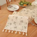 Chemin de table crème avec imprimé floral et glands sur une table en bois - Petit motif floral jaune crème avec glands / 30*40cm (set De Table Simple)