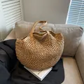 Bolso tote de paja trenzada beige con asas de cuero marrón para vacaciones de playa - Estilo 2 Caqui