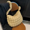Chique beige gewatteerde wolkentas met stijlvolle scrunchie-riem voor dagelijks gebruik - Khaki