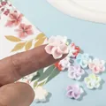 Mini ciondoli a fiore in resina multicolore per gioielli fai-da-te e accessori per capelli - Confezione da 10 pezzi (1.6CM) / Multicolore