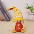 Gnome de fête des moissons avec chapeau tournesol, corps en feutre orange et tresses - Figurine De Femme W-ws84