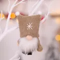 Gnomo natalizio in maglia marrone con ricamo a fiocco di neve e barba in peluche morbida - Cachi