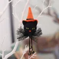 Pendaglio gatto nero di Halloween con cappello da strega arancione e campanellini - Ciondolo Bambola Gatto Nero