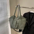 Olive green vintage matte PU tote bag with large capacity and retro textures - Green