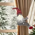 Fermatenda a forma di gnomo natalizio con cappello rosso a maglia e dettagli in peluche - Stile Cappello Rosso (J-JY69)