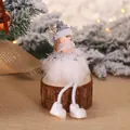 Süße weiße Weihnachtsengel-Figur mit Federrock und silbernen Glitzerflügeln - Silberner Engel Sitzend A Stern (K-TS106)