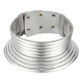 Silberne mehrlagige afrikanische Halskette mit verstellbaren Metalldruckknöpfen - Silber Außen/Silber Innen