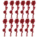 Detalle de doce colgantes de rosa roja con anillas para la creación de bisutería - Dije de Rosa Roja Larga