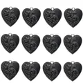 Set de 12 colgantes vintage de corazón con esmalte negro y motivos metálicos ornamentados - Dije de Corazón Patrón Plata Negro